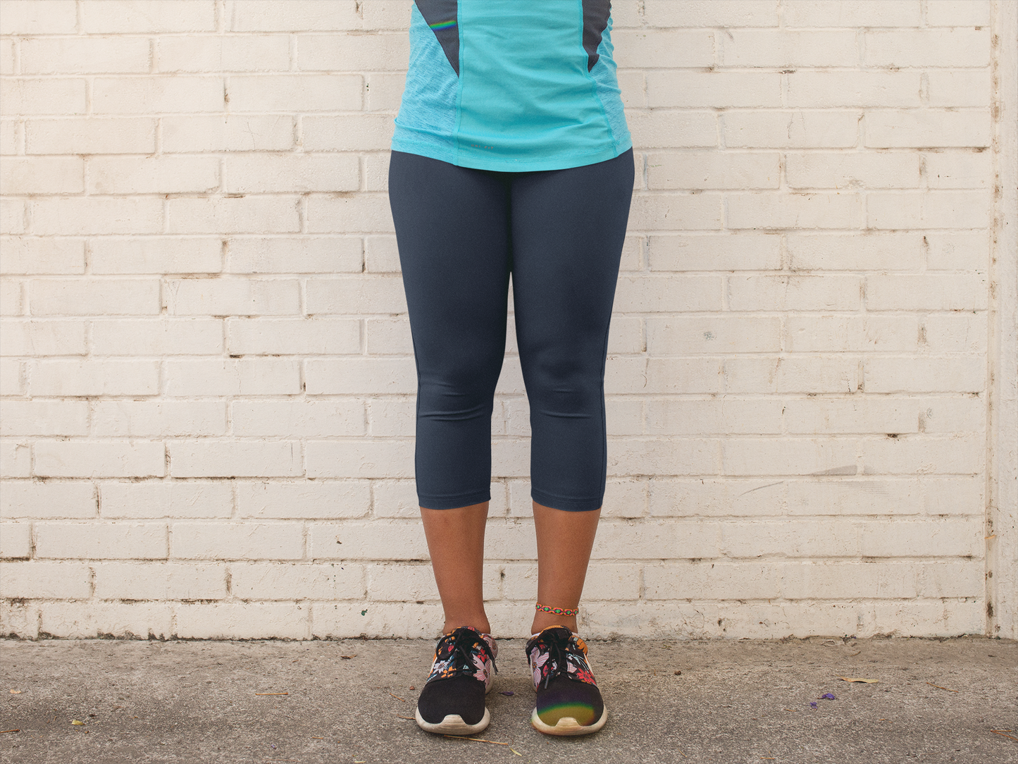 Solid Capri - High-quality Handcrafted Vibrant Leggings